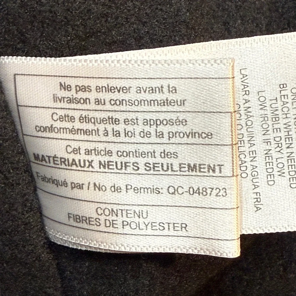 iXtreme Outfitters Puffer Hooded‎  Black Jacket Bonus Hat Boys Size 4T